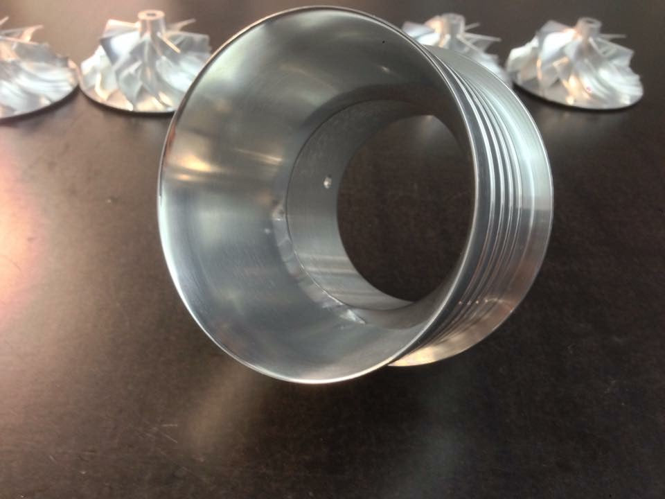 TTE 1.8T super size billet turbo-inlaat